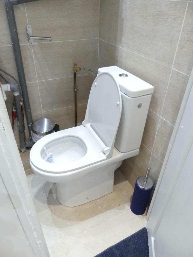 Voltaire Apartment