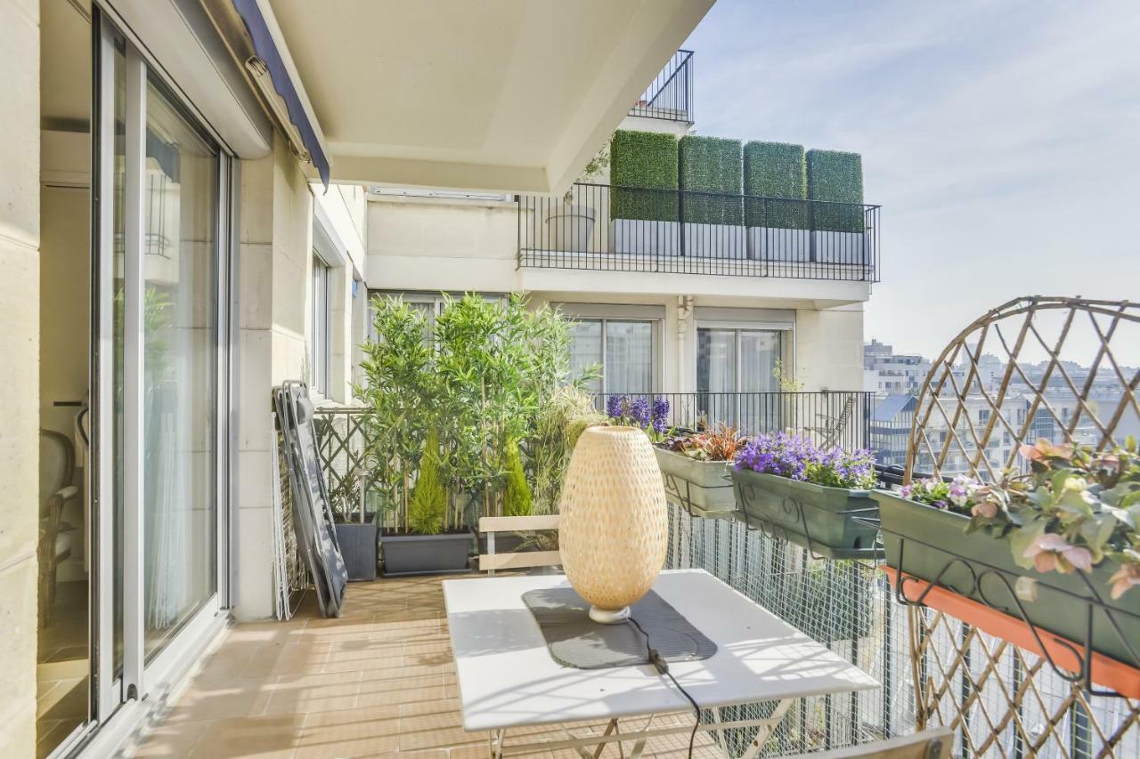 Charming With Terrace By Weekome *