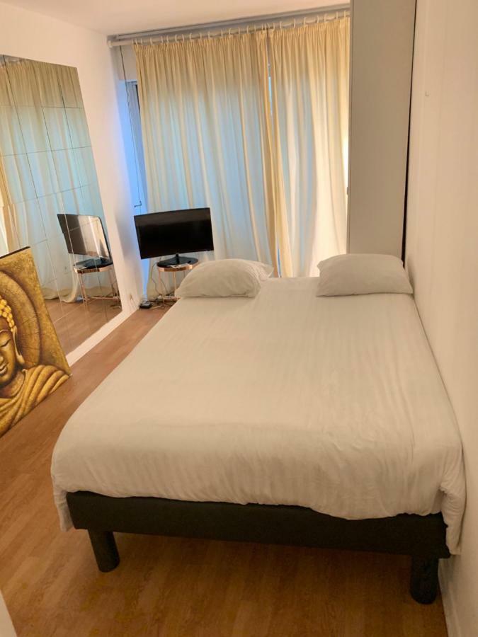 Apartment Rue De La Pompe *