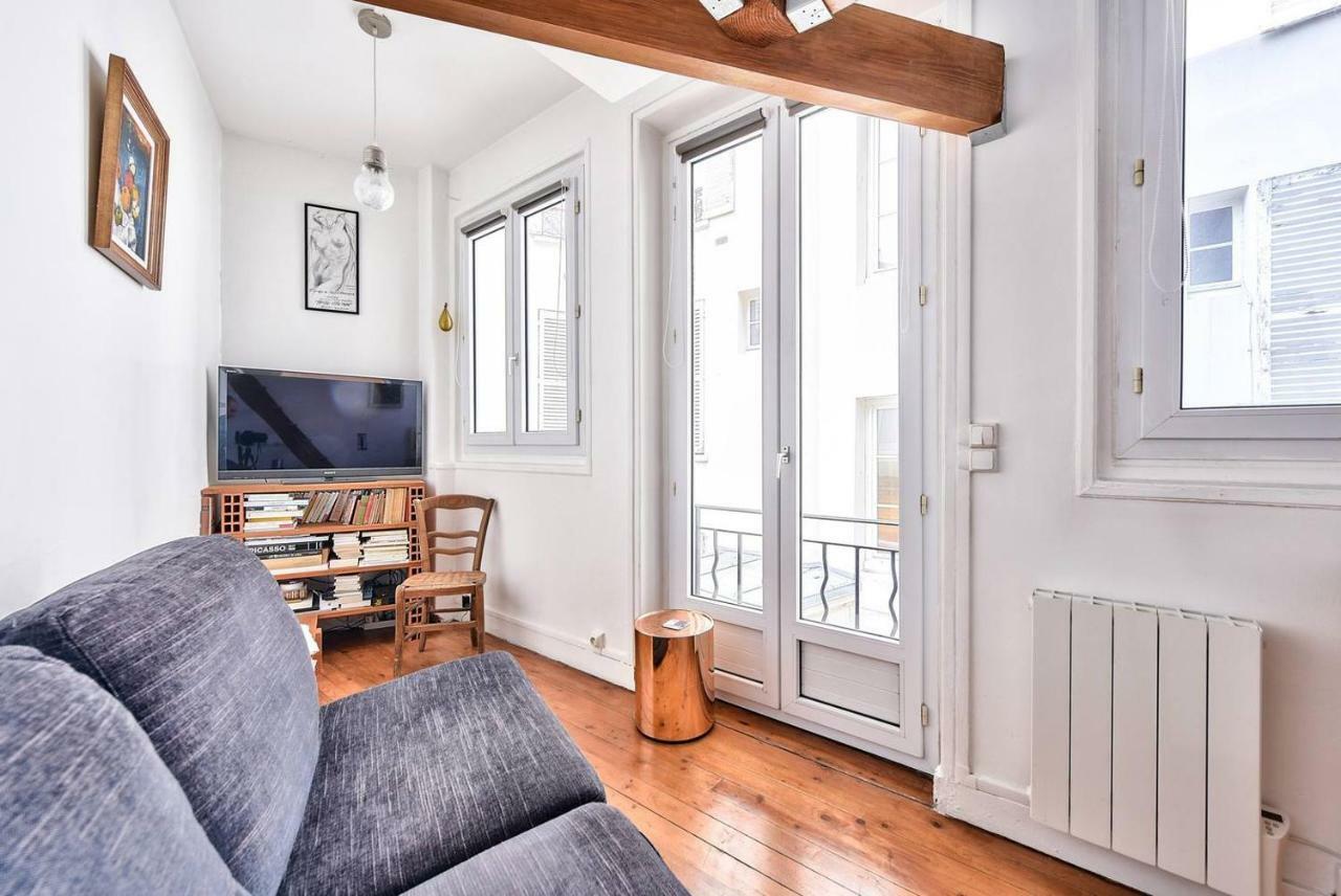 Appartement Studio On Mezzanine Floor - Picpusbercy