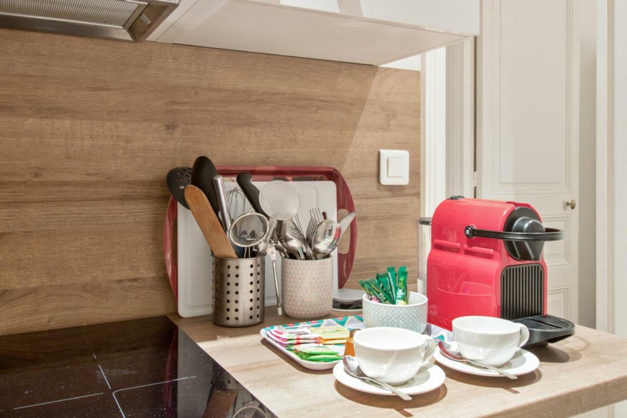One-bedroom Flat Close To Champs-elysees And Eiffel Tower Apartment *