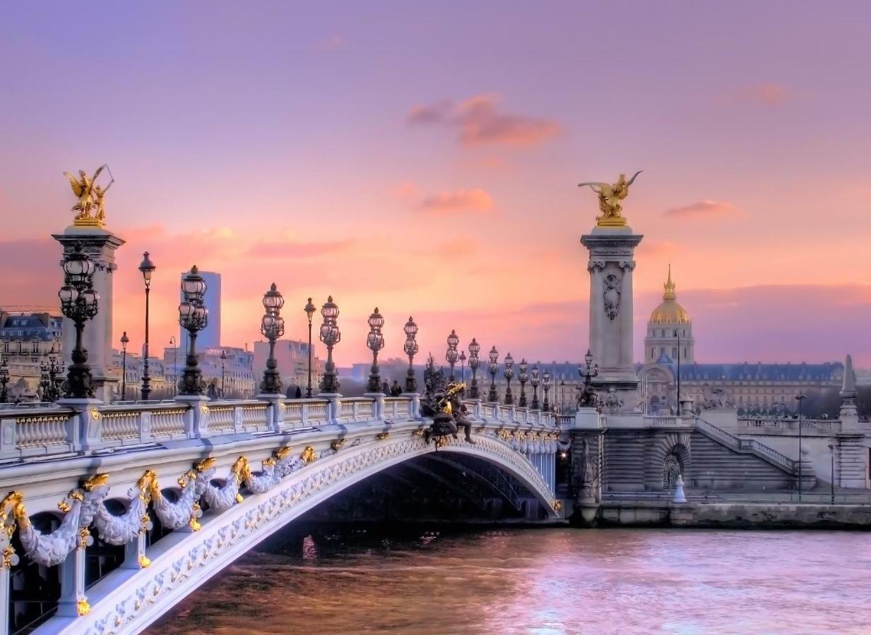 Gorgeous Eiffel Tower *
