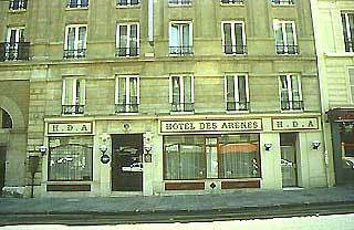 Des Arenes