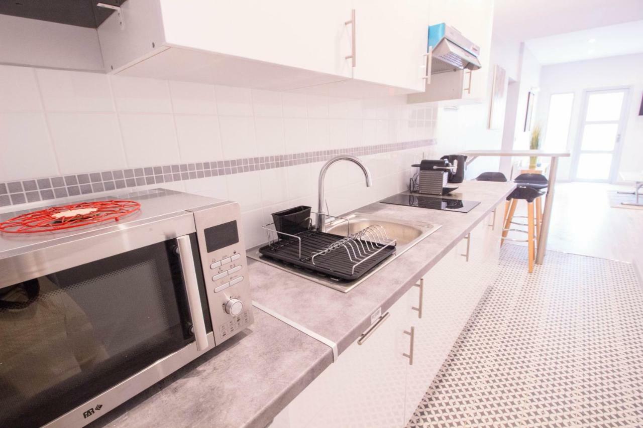 Office- Rue Saint-fargeau Apartment *