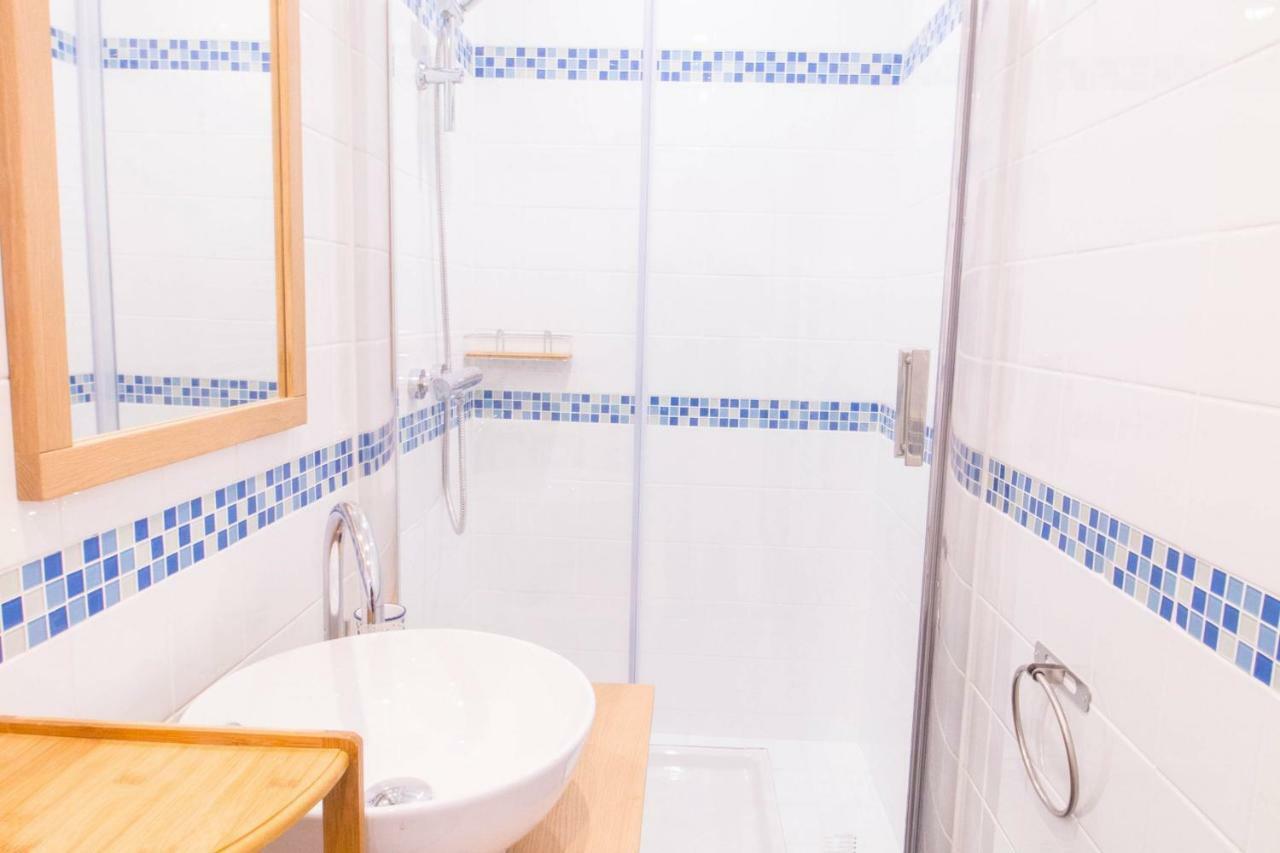 Office- Rue Saint-fargeau Apartment *