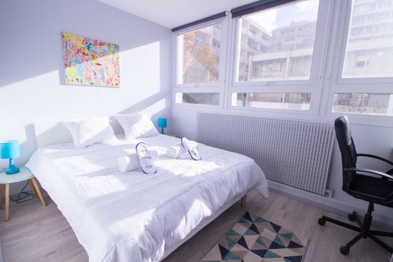 Office- Rue Saint-fargeau * Paris