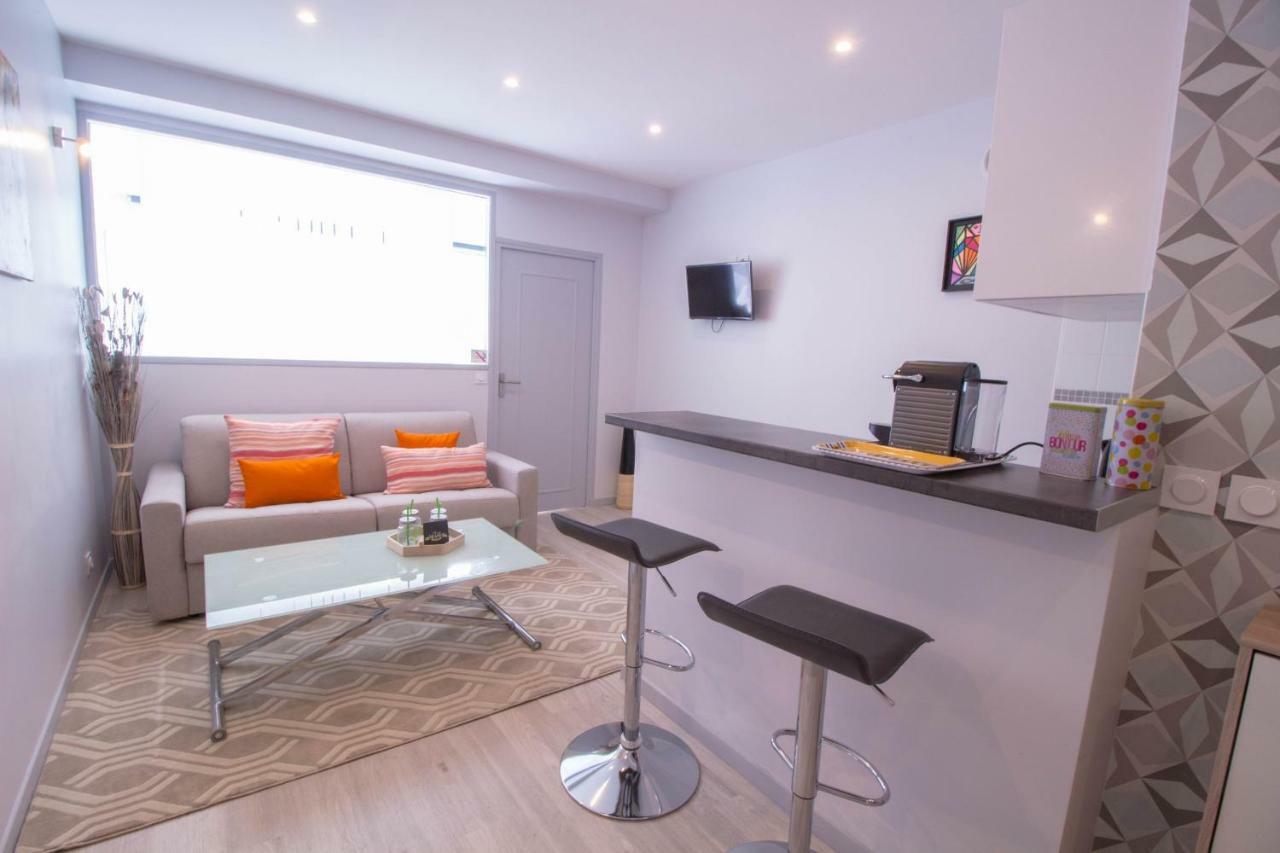 Office- Rue Saint-fargeau Apartment *