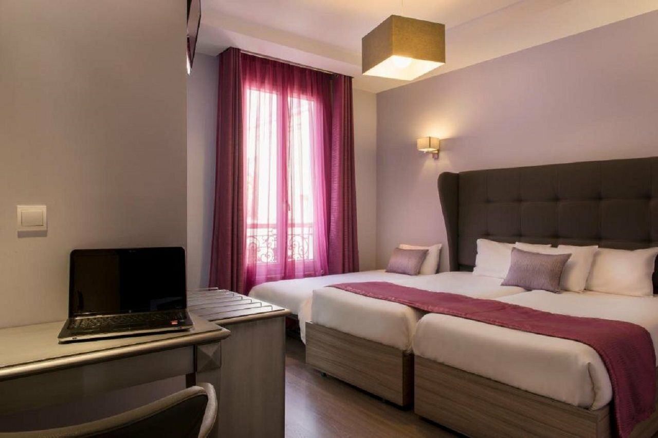 Hotel Ibis Styles Batignolles 3*