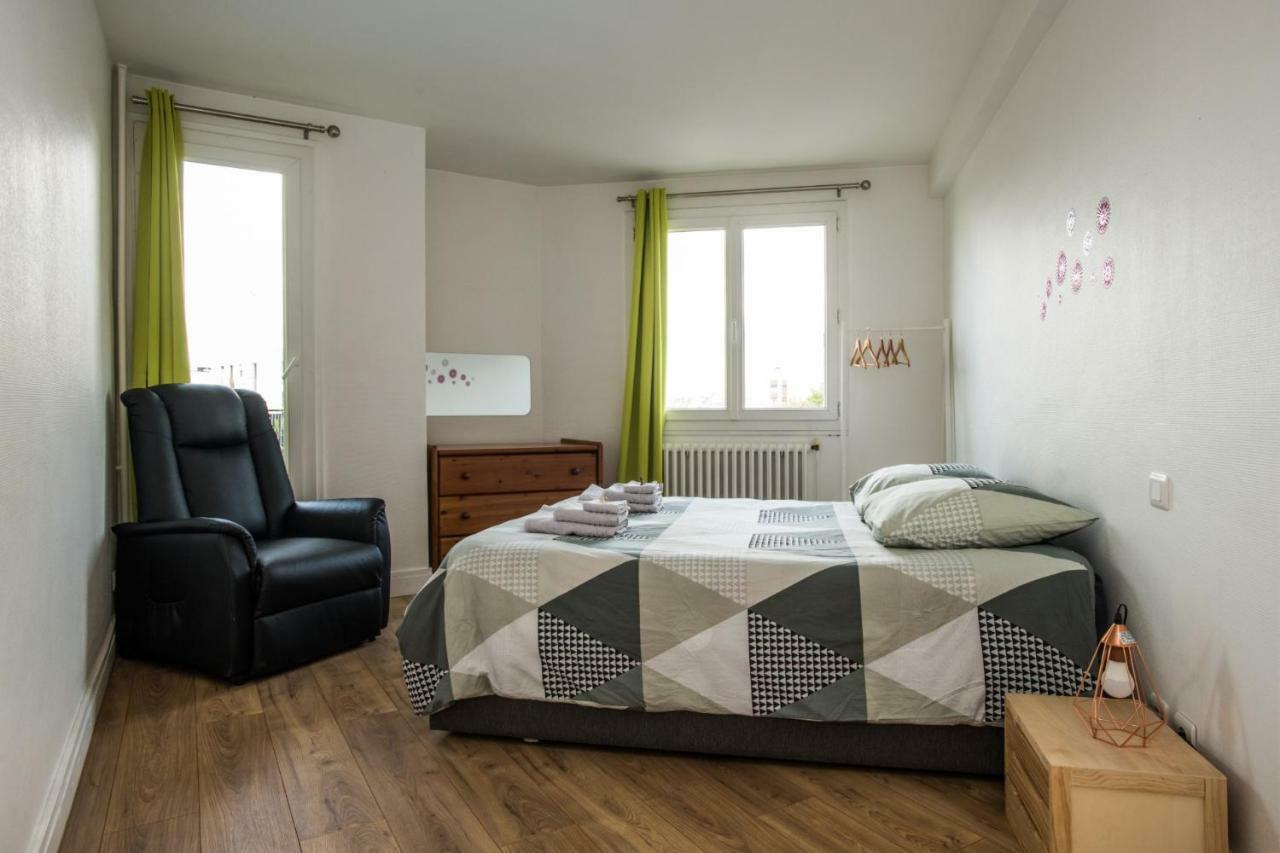 Apartment Charmant Famillial Vue Tour Eiffel Paris