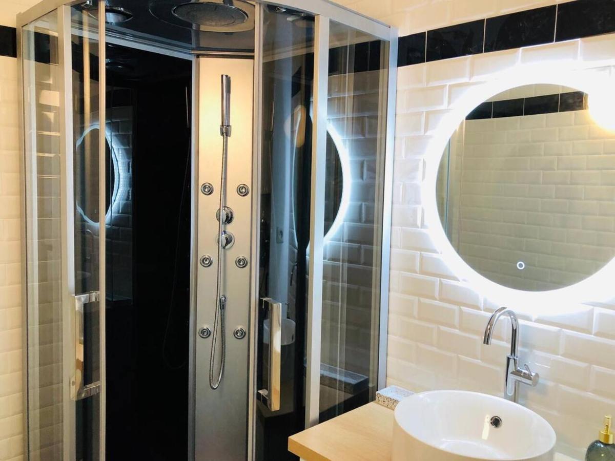 Apartment Relais Cocorico Fondary Eiffel Tower District Paris
