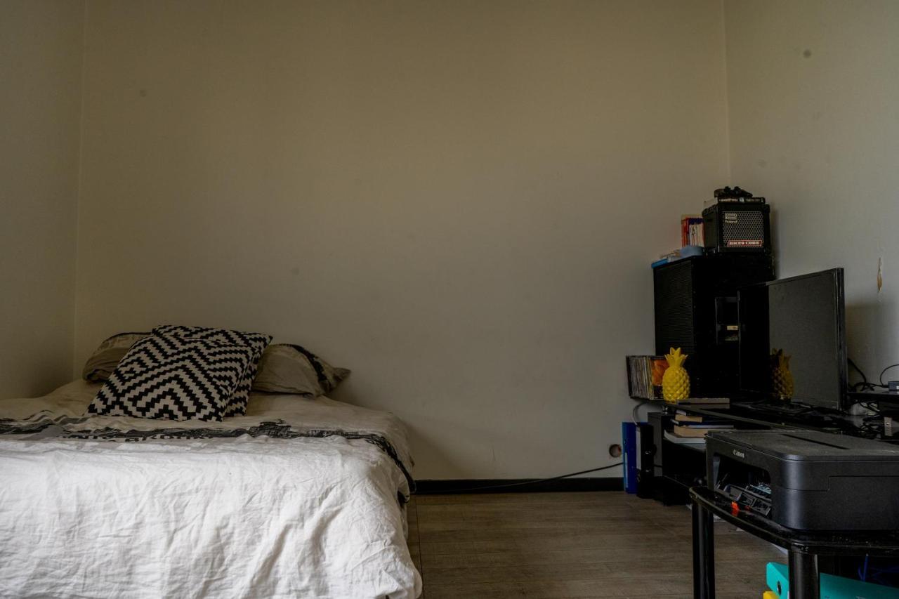 Studio Spacieux Et Calme + Parking Souterrain Apartment Paris
