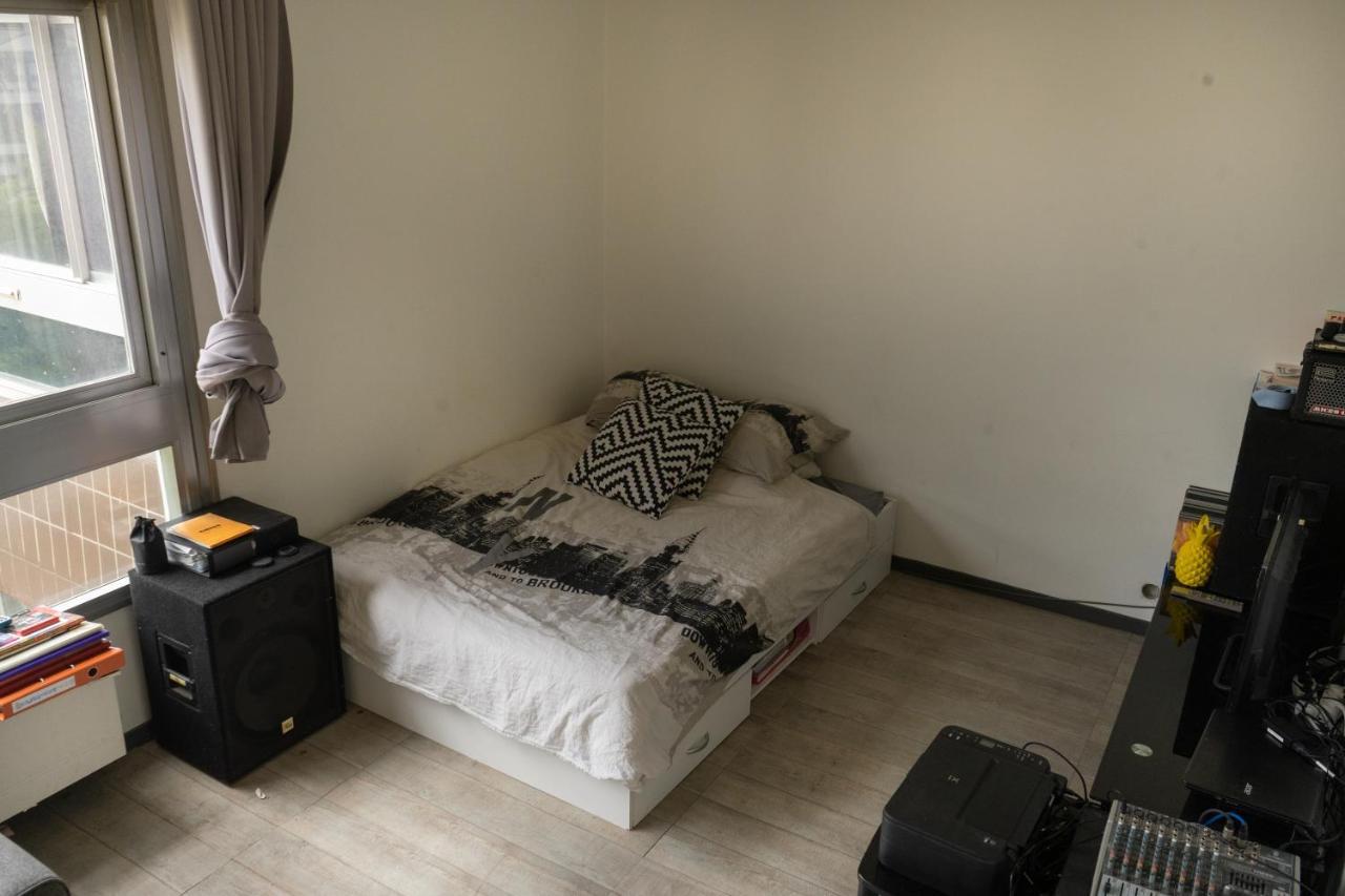 Apartment Studio Spacieux Et Calme + Parking Souterrain Paris