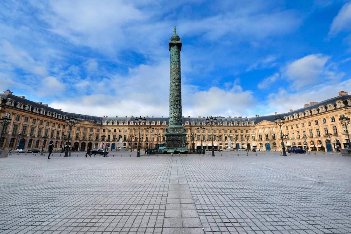 1st - Place Vendome - A Jewel *