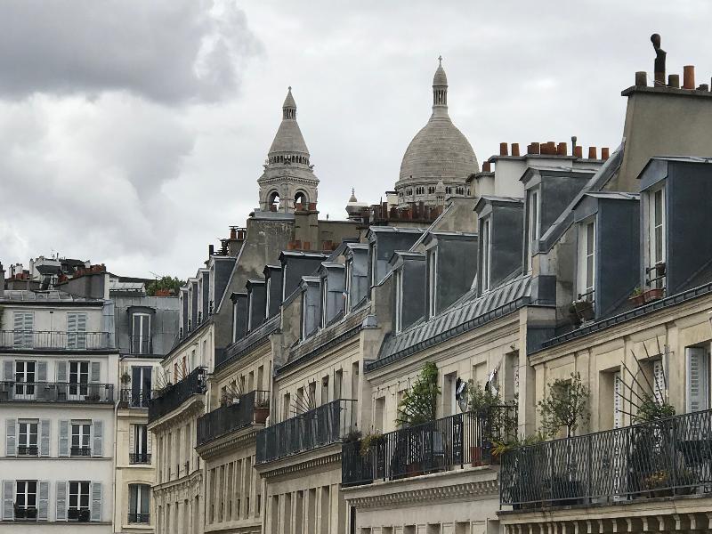 Luxelthe Paris