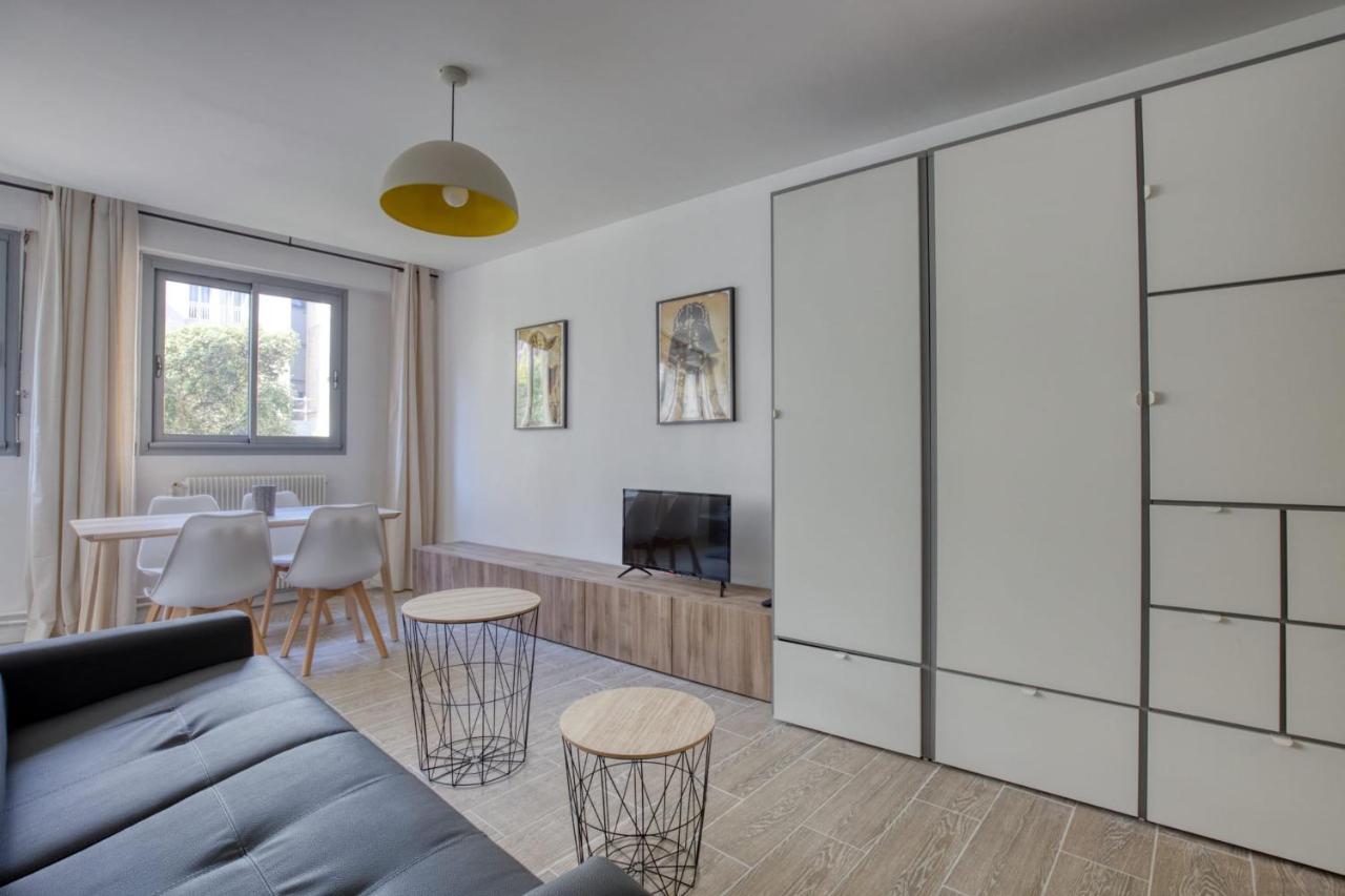 Charming In The Heart Of The 19th Apartamento