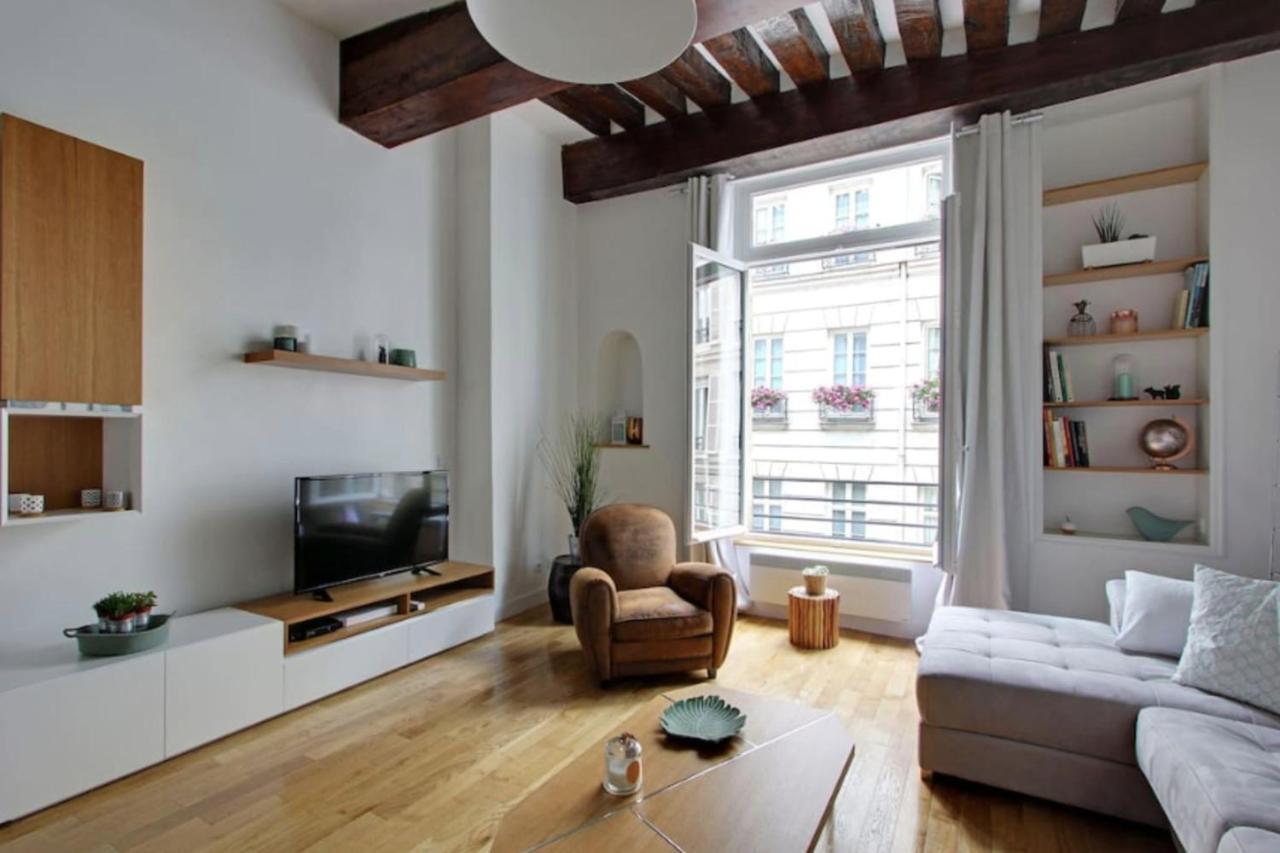 Luminous Loft In Saint-germain Des Pres Paris