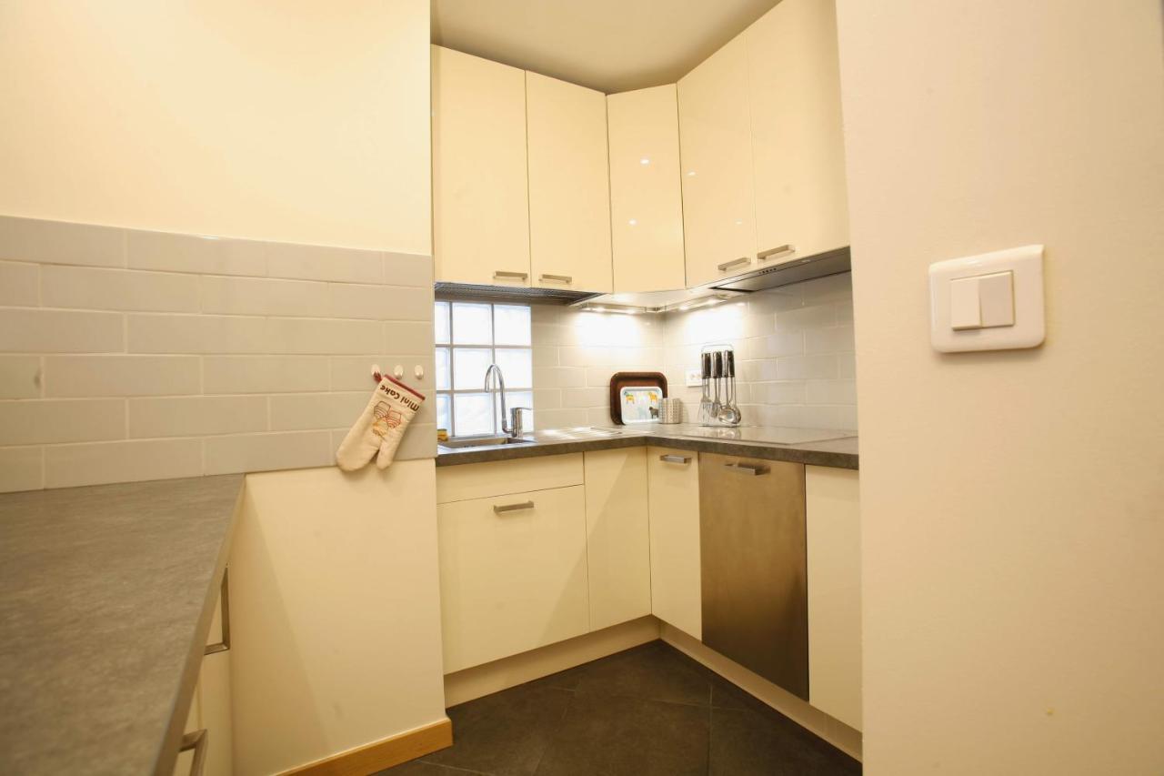 Confort Au Pied Du Métro Glacière Appartement