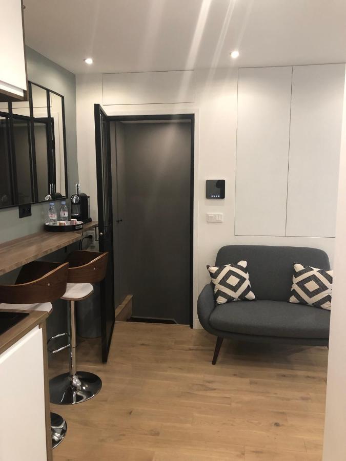 Design Proche Champs-elysees Apartment *