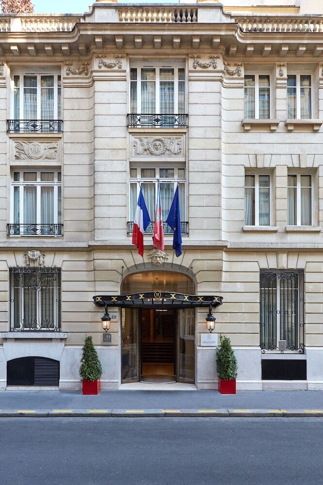 Aparthotel Majestic Champs Elysees Paris