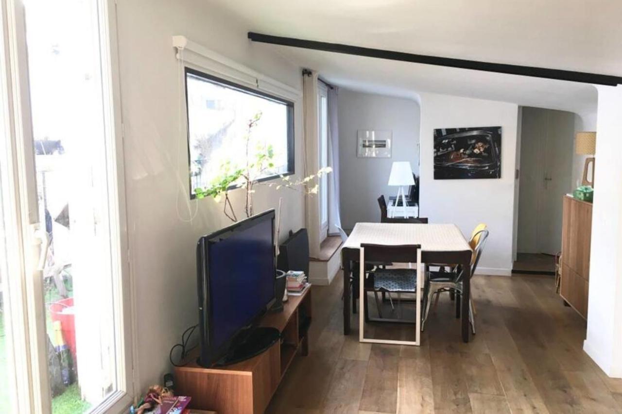 Apartment With Terrace Near Invalides *
