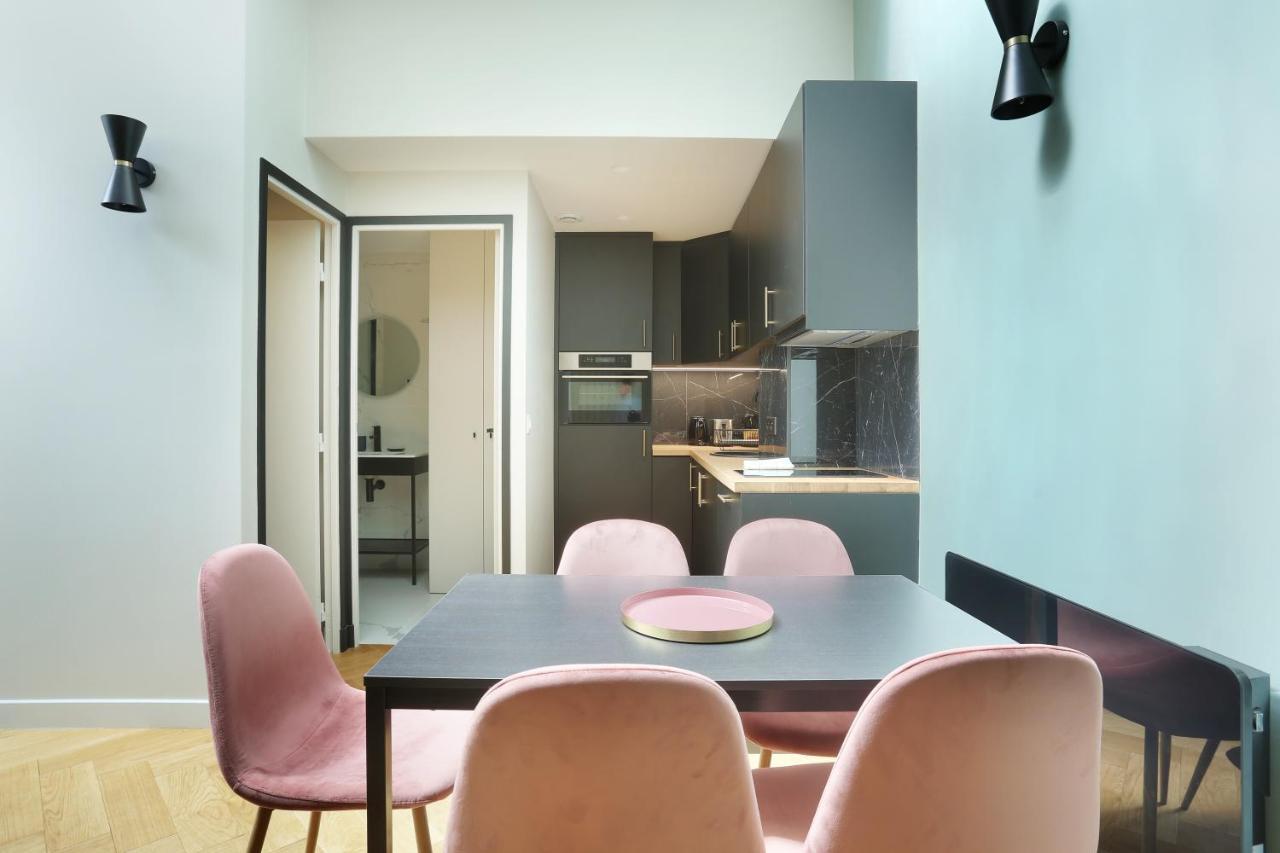 Center Of By Prestige * Paris