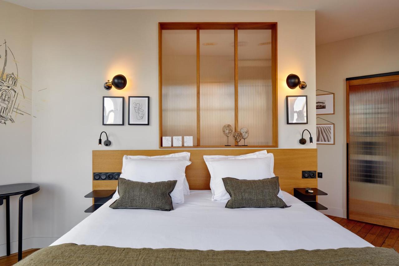 Tinah Paris, Reaumur - Montorgeuil 2*