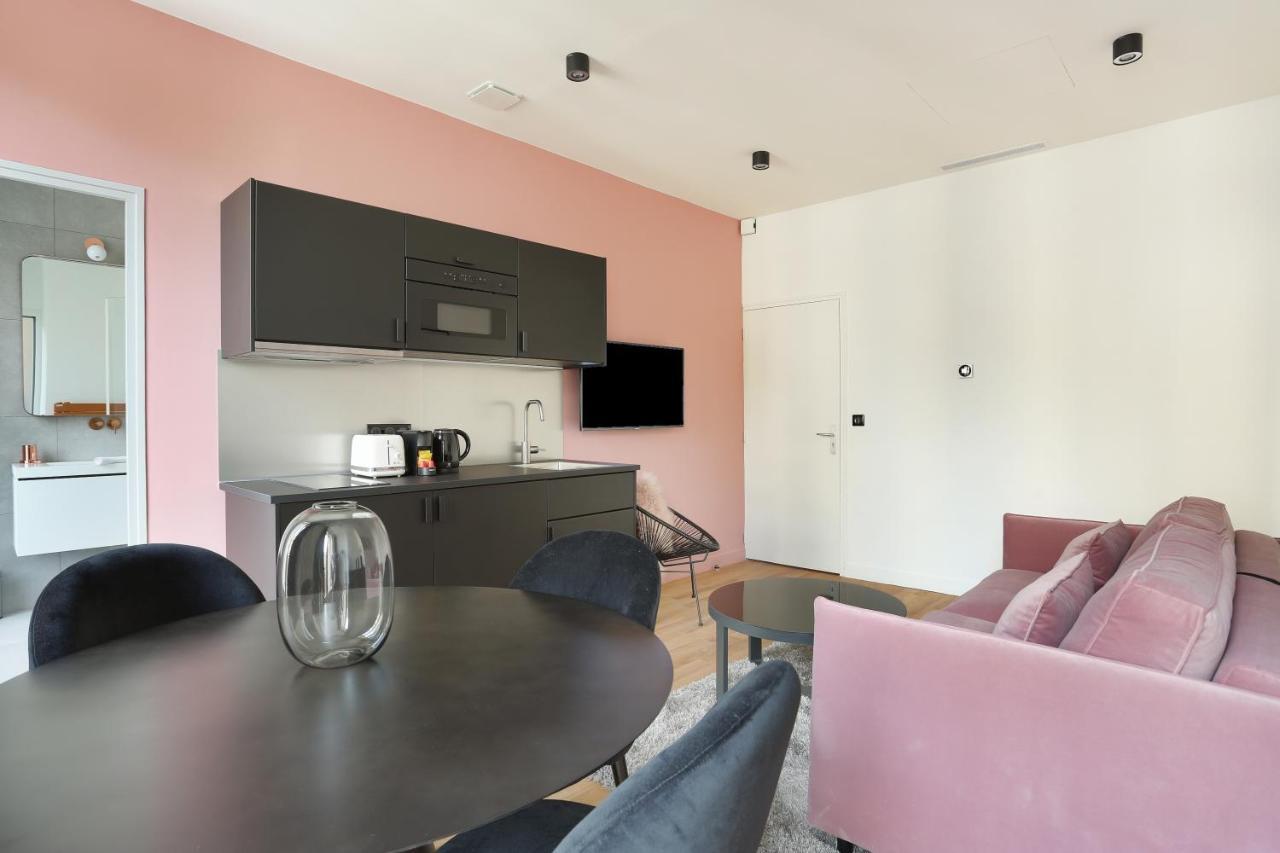 Center Of By Prestige Apartment