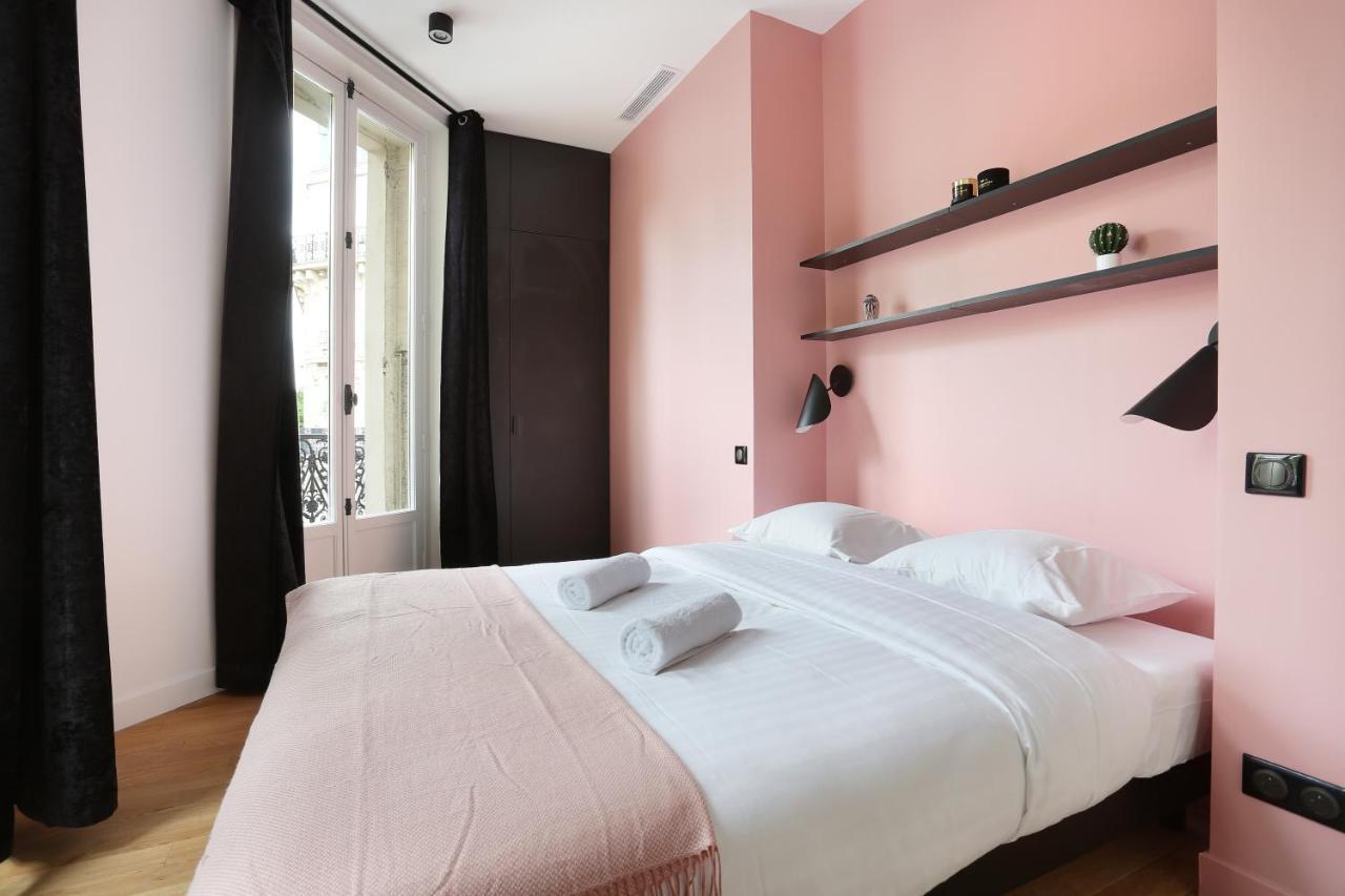 Center Of By Prestige Apartment *