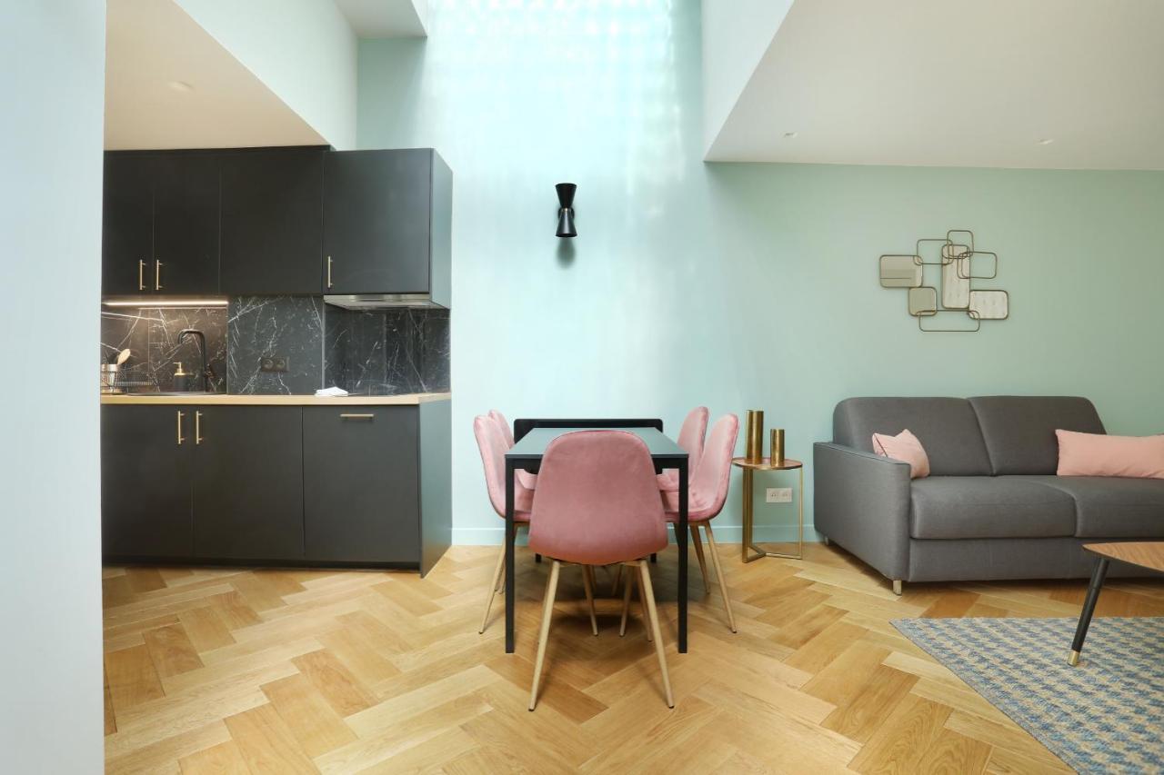 New&lovely Center Of Appartement