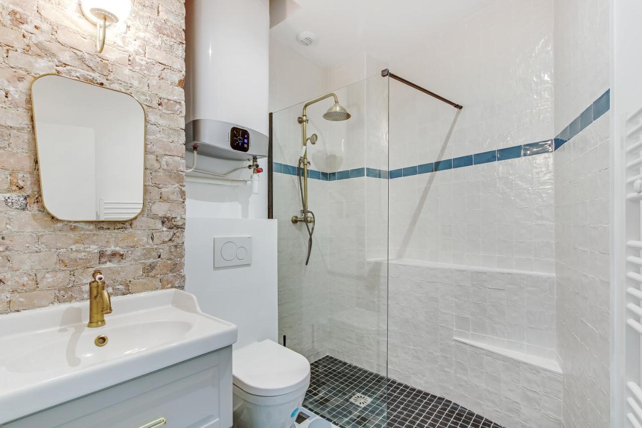 Pick A Flat's In Louvre Saint Honore Apartment