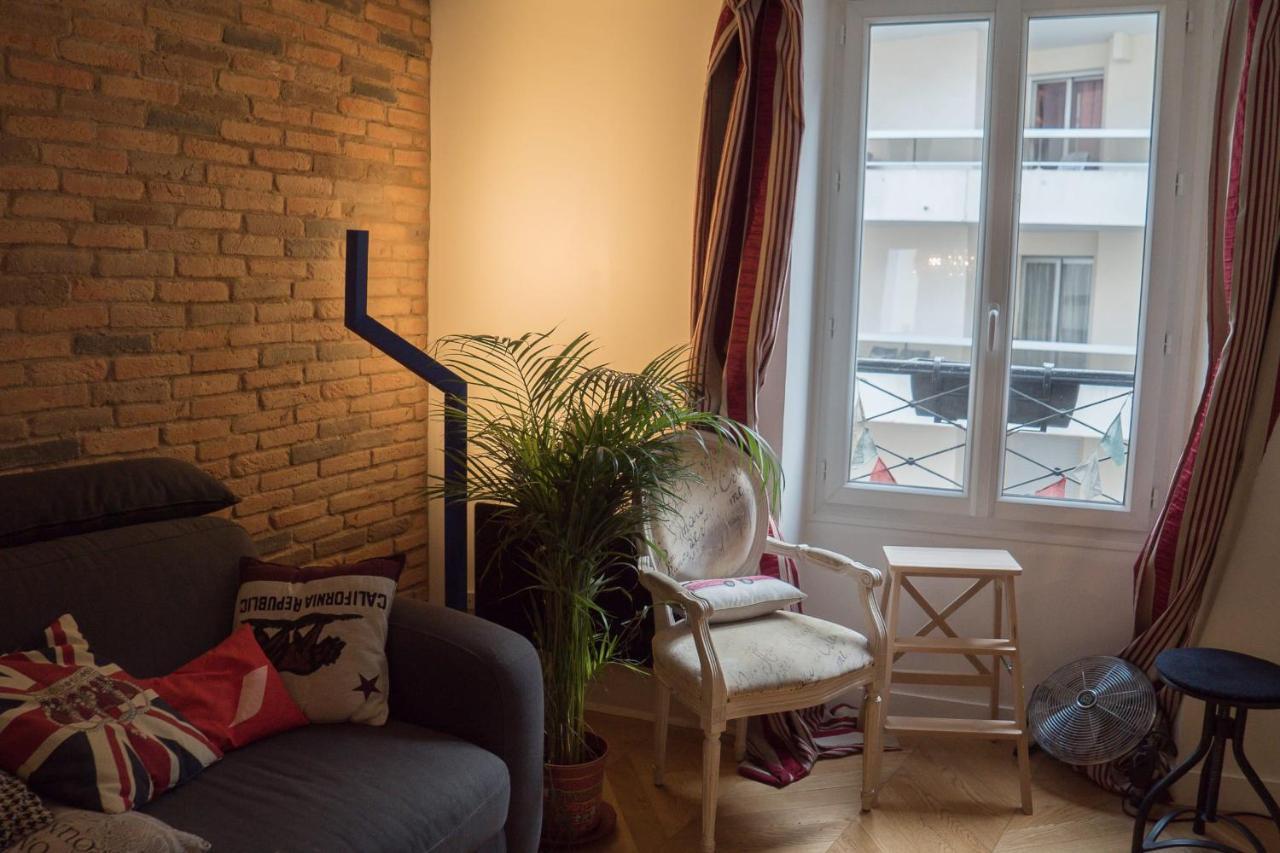 Hostnfly - Go On The Banks Of The Canal Saint-martin Apartment