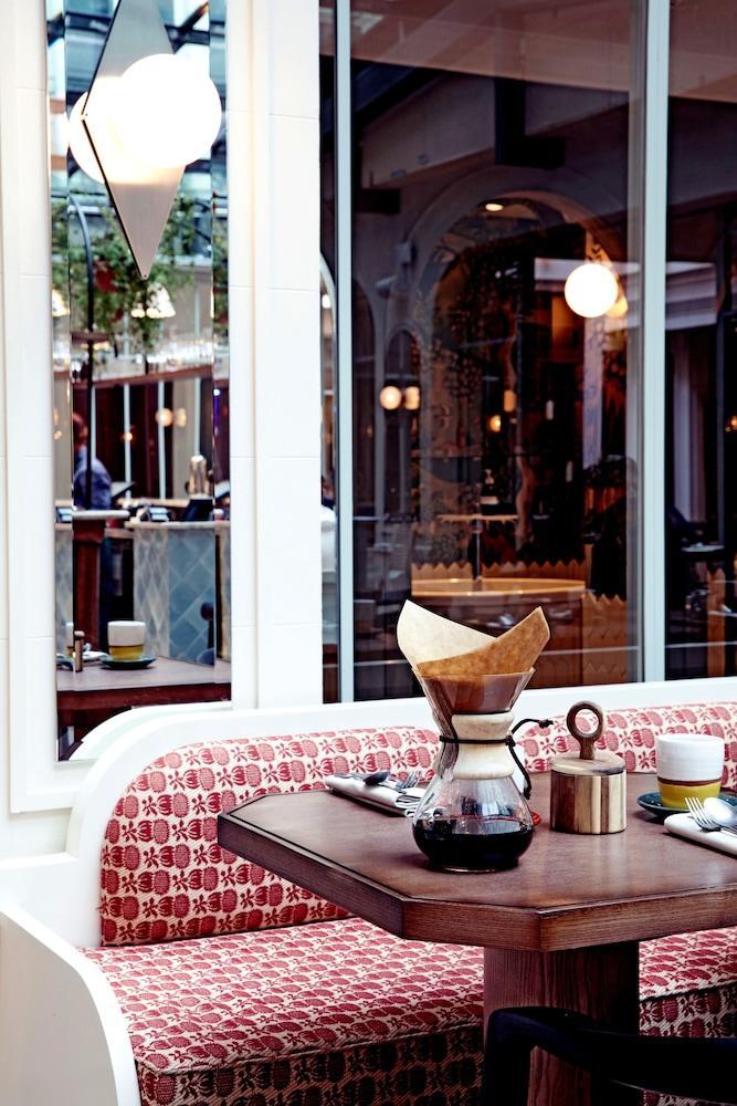 Grands Boulevards Experimental Hotel