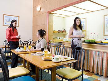 Ibis Canal Saint Martin 3* Paris