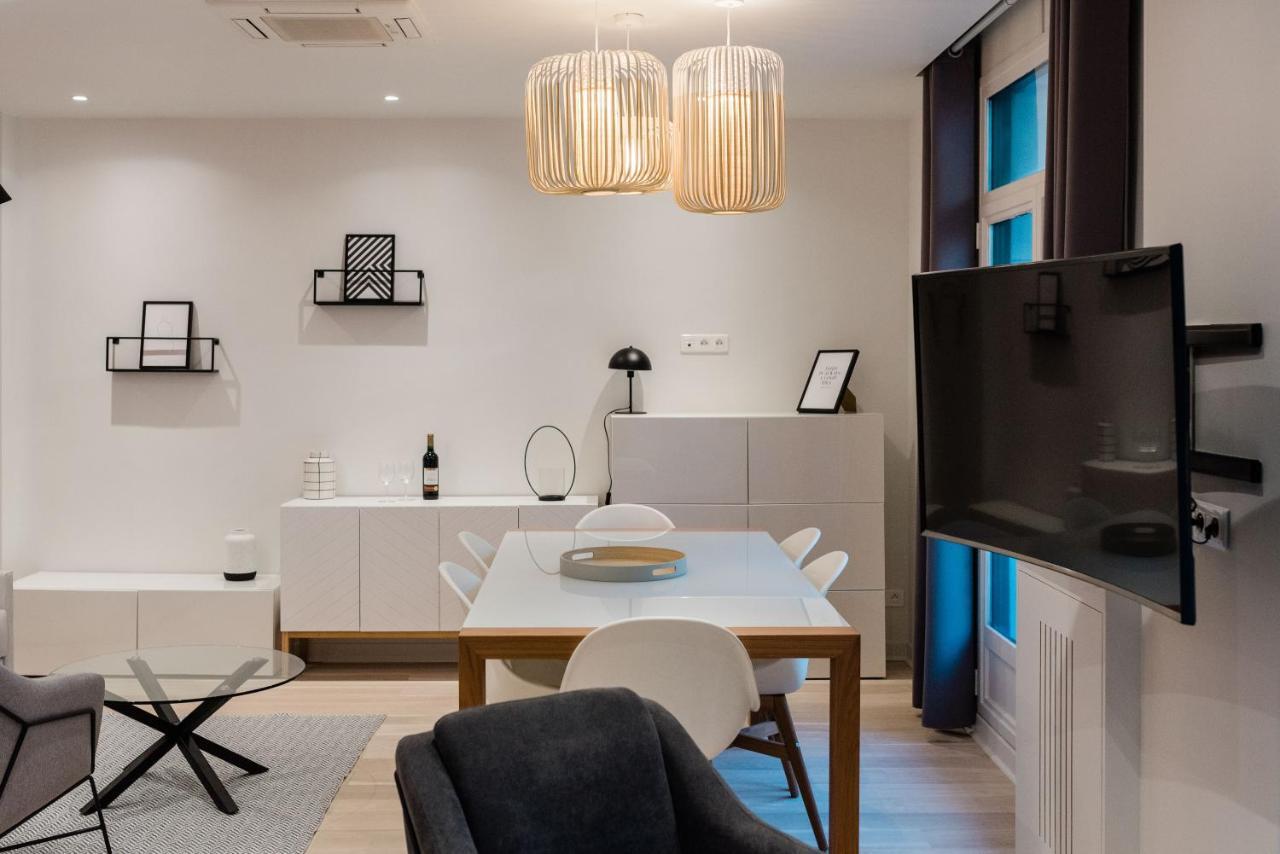 Apartment Cocteau : Au Coeur De La Rive Gauche, Neuf, Design, 2/4/6 Personnes