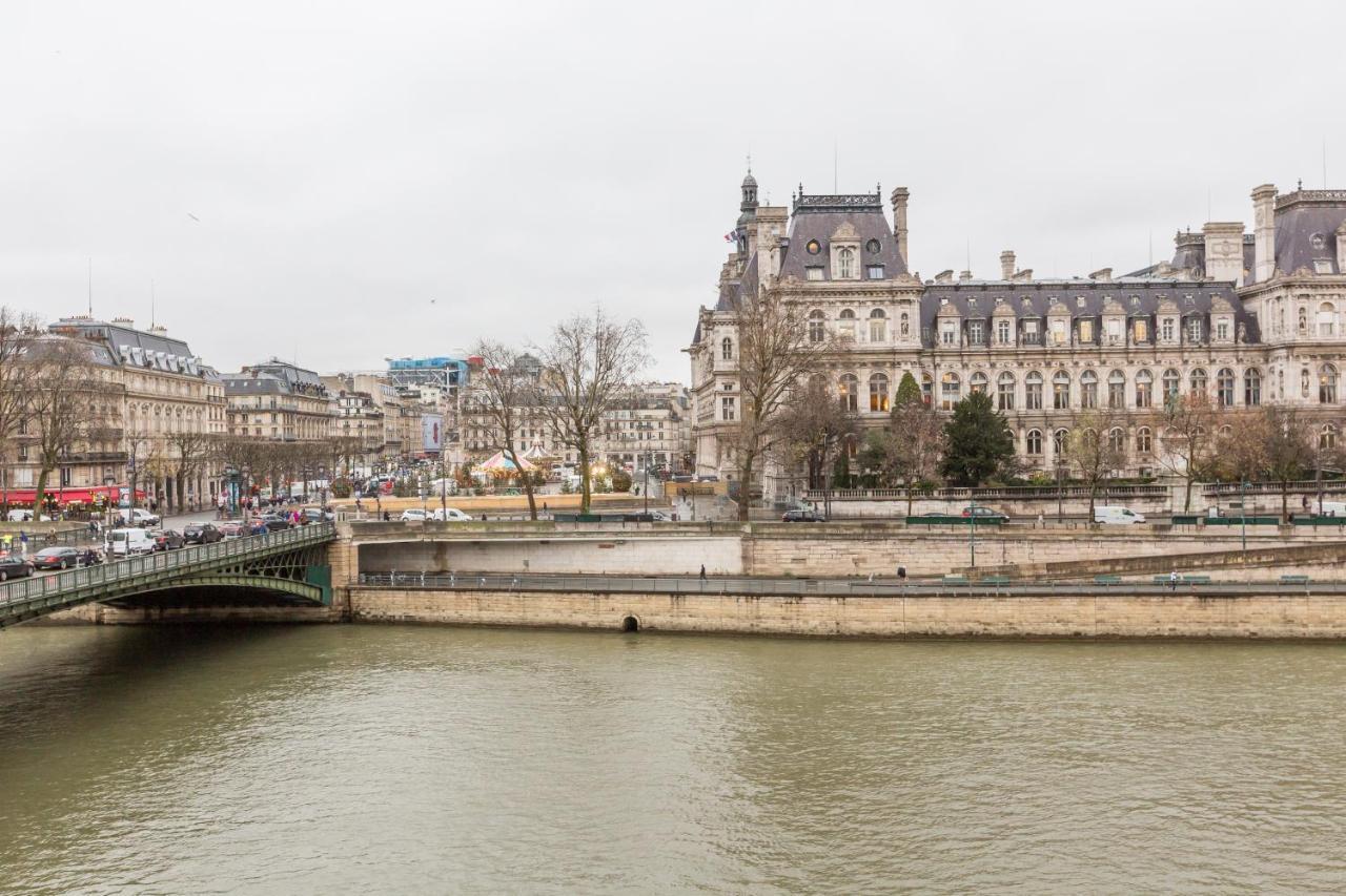 Veeve - Quai Aux Fleurs Paris