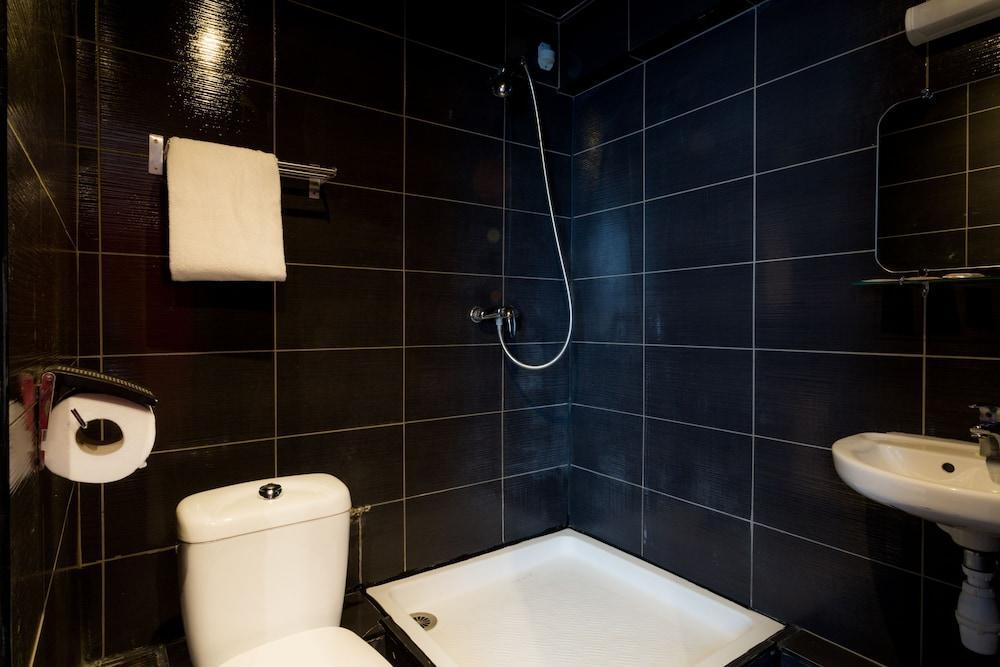 Hotel Hipotel Belleville Gare De L'est Paris
