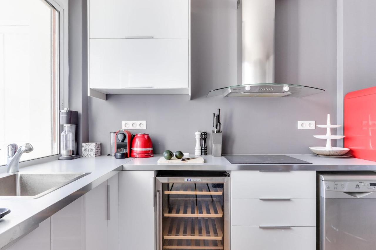 Guestready - Terrasse Vue Tour Eiffel Apartment *