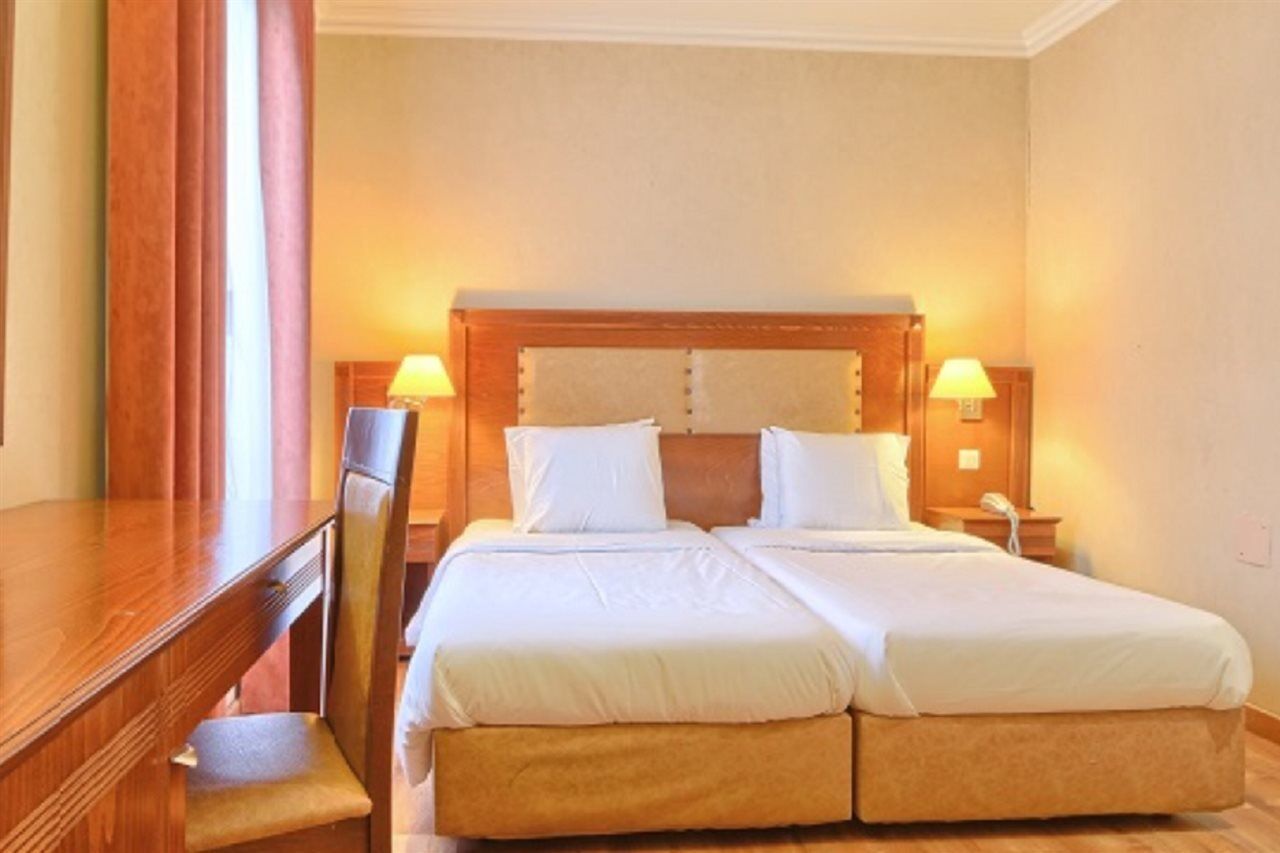 121 Hotel Paris