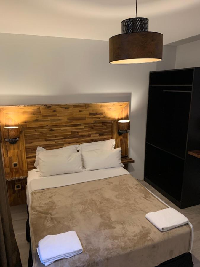 Menil Bon Temps Hotel