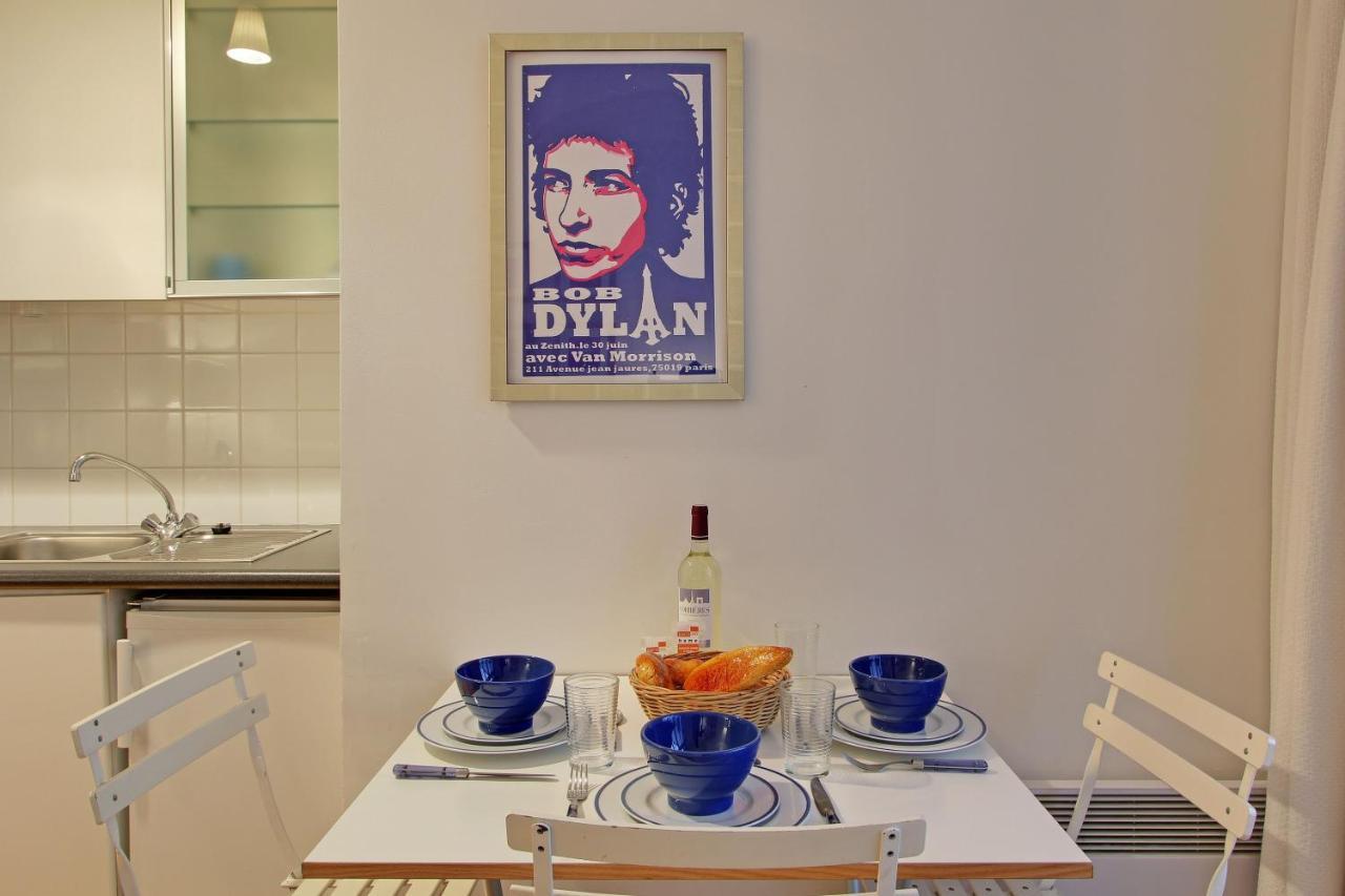S09278 - With Patio For 3 People, Grand Boulevards Apartment *
