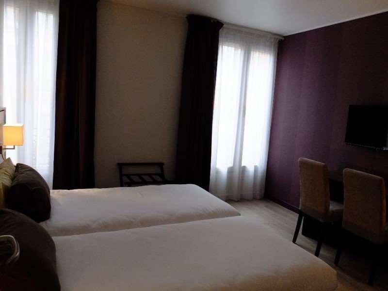 Hotel De Flore 3*