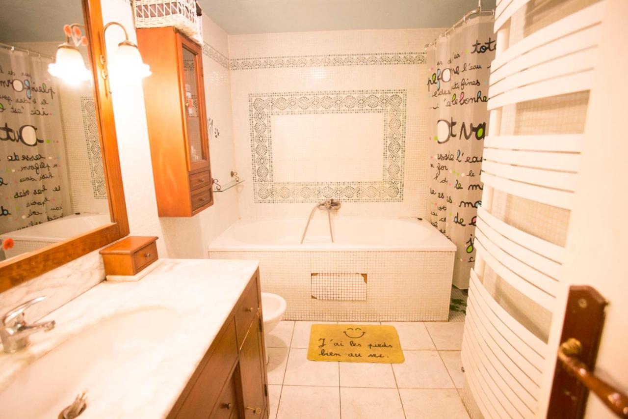 Large Souplex In The 10Th District Of Paris Apartment