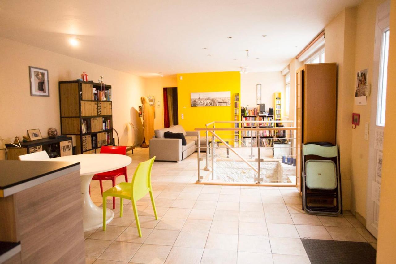 Apartment Large Souplex In The 10Th District Of Paris *