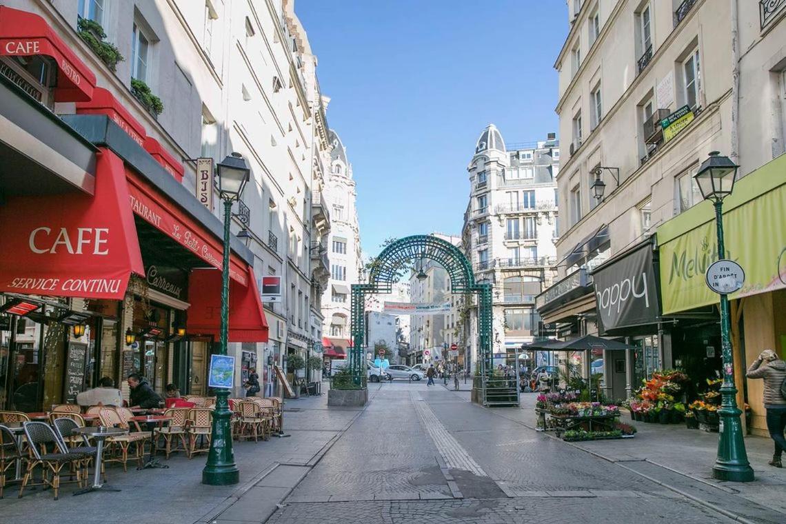 Apartment Montorgueil Charming Place Paris