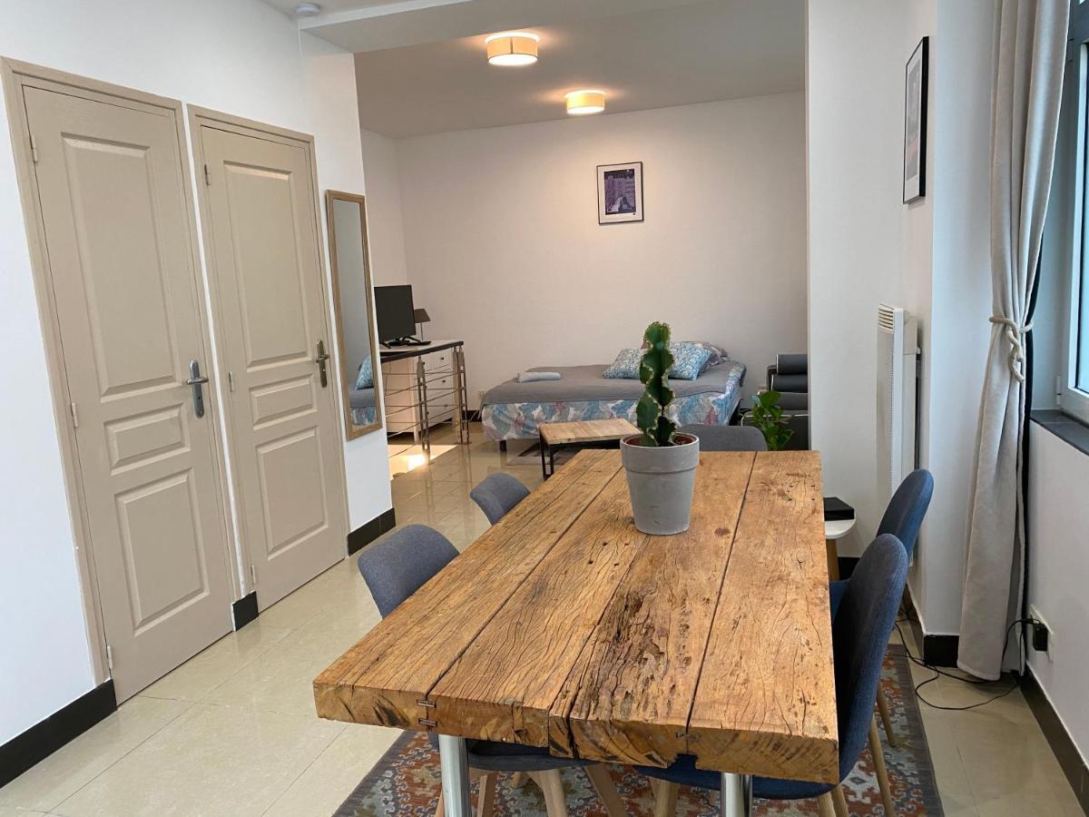 Large And Unique Souplex 60sqm, Well Located Paris