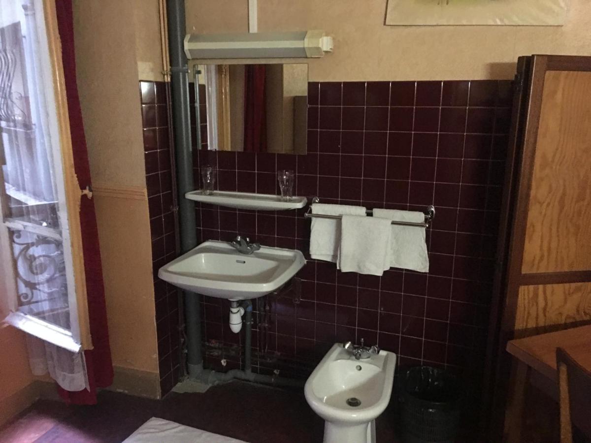 Hotel A La Pinte Du Nord Paris