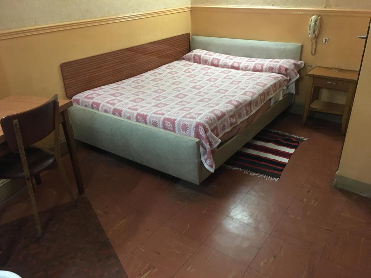 Hotel A La Pinte Du Nord