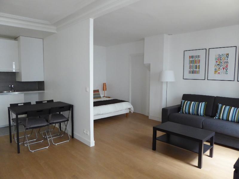 Apartment Bergere - Paris
