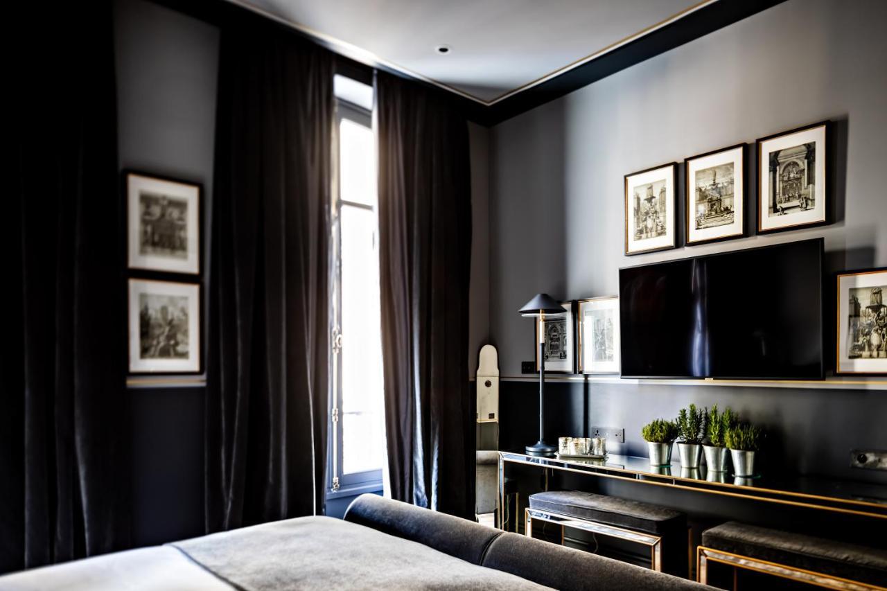 Monsieur George & - Champs-elysees Paris