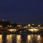 Chic Studio Champs-Elysees